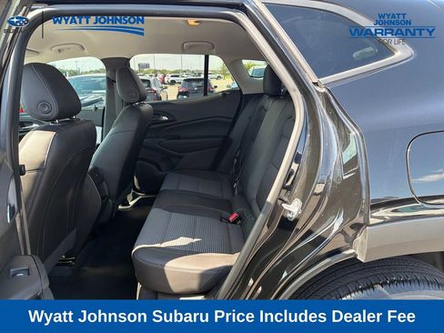 Used 2024 Chevrolet Trax LT FWD image 31