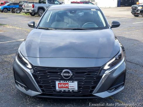 Used 2025 Nissan Altima 2.5 SV FWD image 6