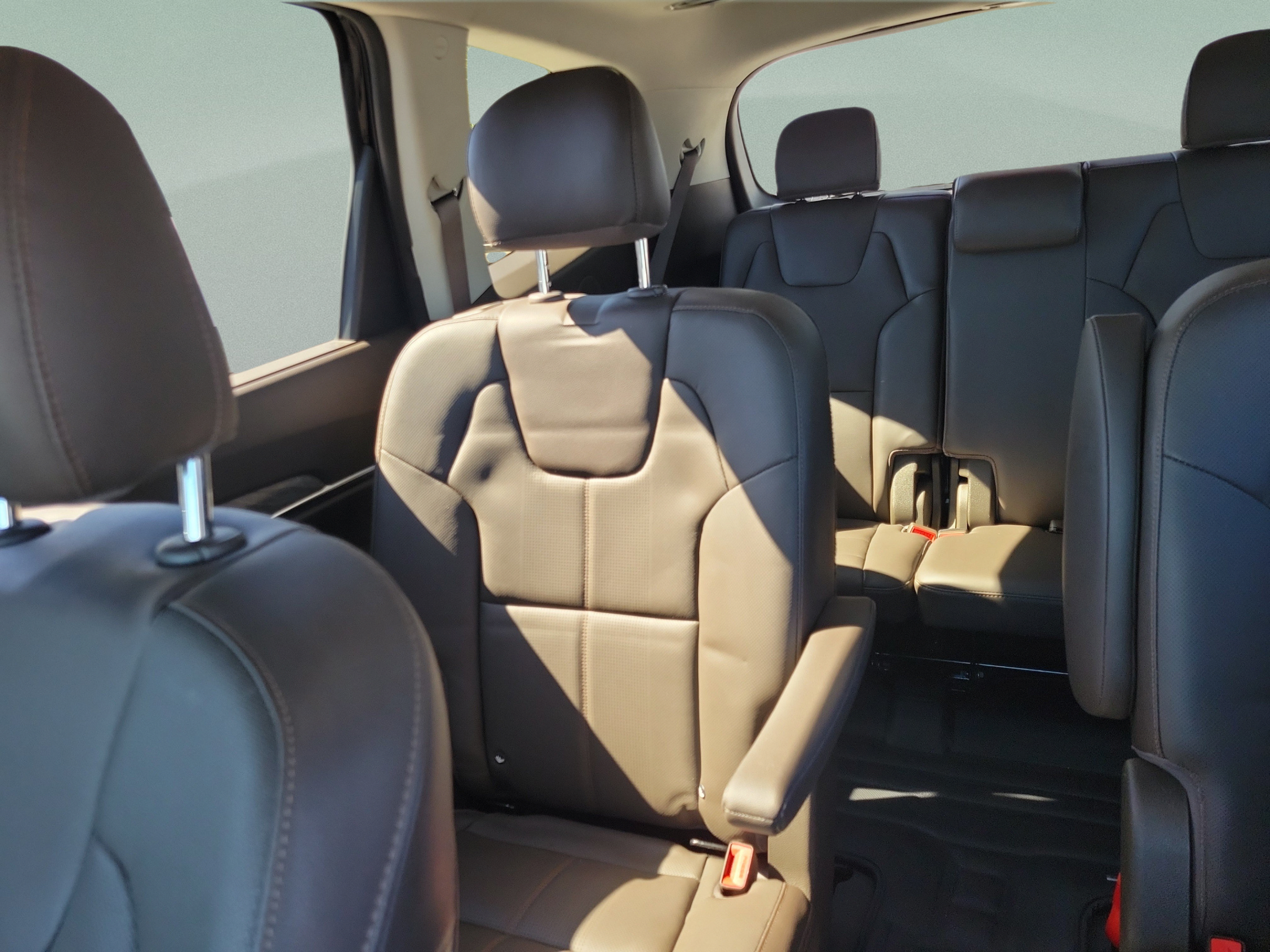 Used 2021 Kia Telluride SX w/ Nightfall Edition Package AWD/4WD image 8