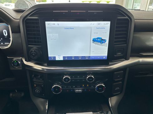 Used 2022 Ford F150 Lariat w/ Trailer Tow Package AWD/4WD image 34