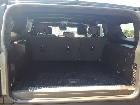 Certified 2024 GMC Hummer EV 3X AWD/4WD image 12