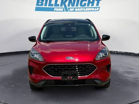 Used 2022 Ford Escape SE w/ SE Sport Appearance Package AWD/4WD image 8