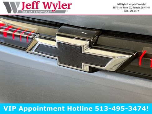 New 2025 Chevrolet Equinox EV RS w/ LPO, All-Weather Mat Package image 33