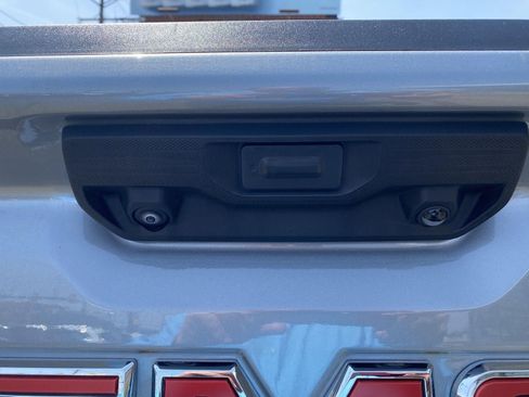 Used 2023 GMC Sierra 1500 Elevation AWD/4WD image 12
