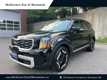 Used 2024 Kia Telluride S w/ S Sunroof Package