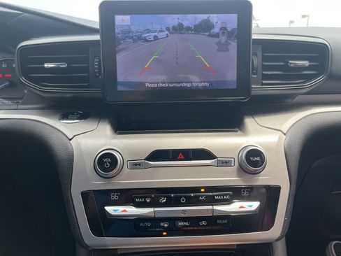 Used 2020 Ford Explorer XLT RWD image 9