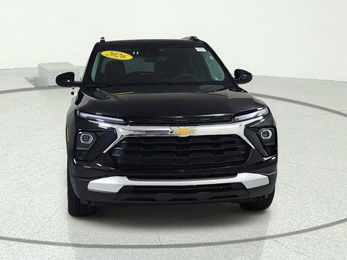 Used 2026 Chevrolet TrailBlazer LT AWD/4WD image 2