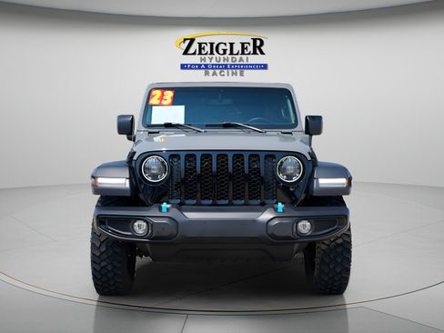 Used 2023 Jeep Wrangler Unlimited w/ Sun & Screen Package AWD/4WD image 2