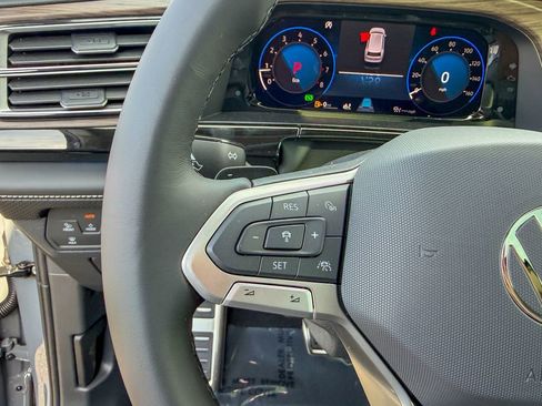 New 2026 Volkswagen Atlas SEL Premium R-Line image 19