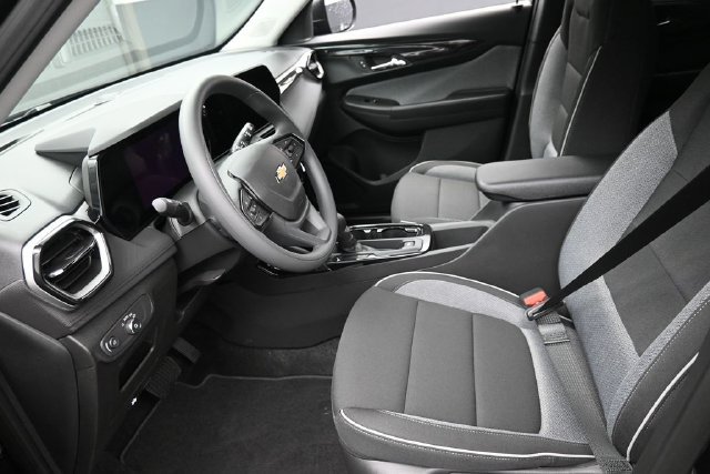 New 2026 Chevrolet TrailBlazer LS w/ LS Convenience Package FWD image 8