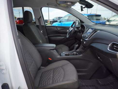 Used 2021 Chevrolet Equinox LT image 29