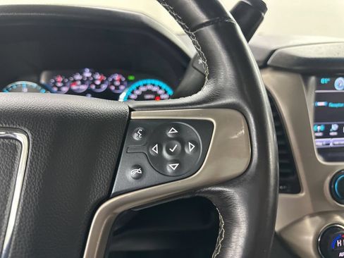 Used 2017 GMC Yukon XL Denali w/ Open Road Package AWD/4WD image 39