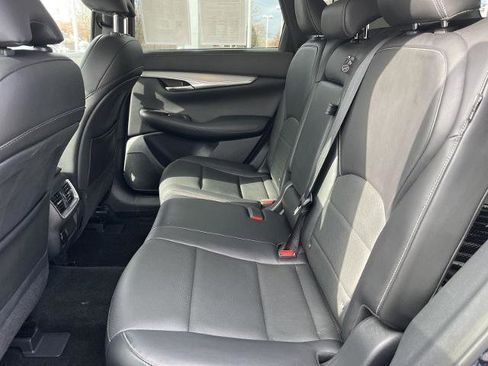 Certified 2021 INFINITI QX50 Essential w/ Convenience Package image 17