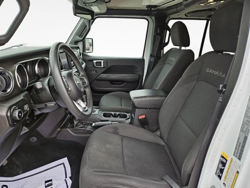 Used 2023 Jeep Wrangler Sahara image 22