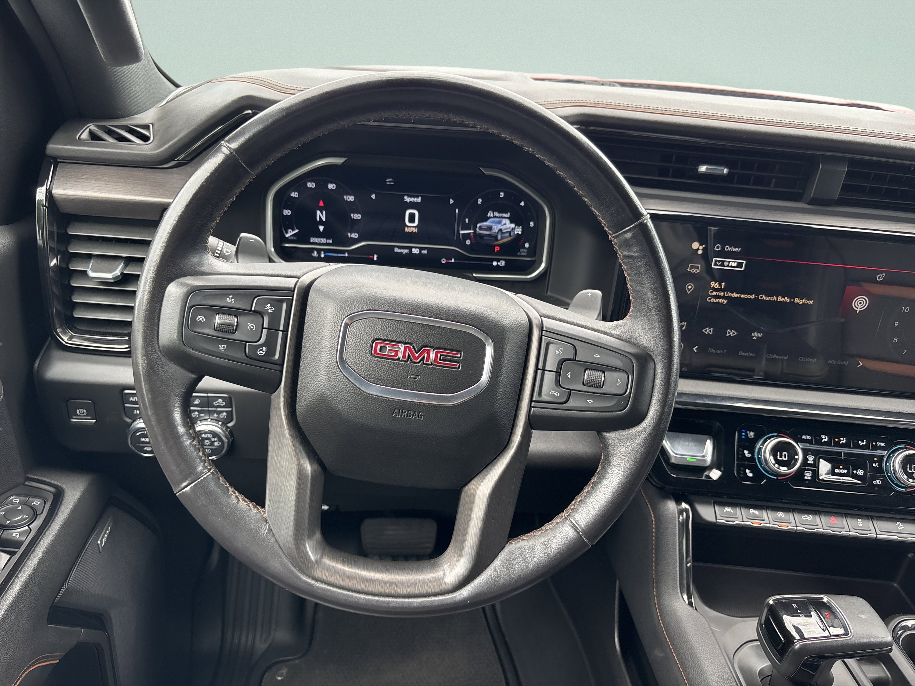 Used 2023 GMC Sierra 1500 AT4 w/ AT4 Preferred Package AWD/4WD image 25