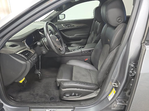 Used 2019 Cadillac CTS V w/ Luxury Package RWD image 6