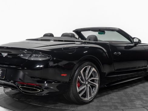 Used 2025 Bentley Continental GT Speed image 9