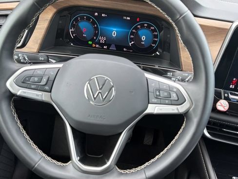 Certified 2026 Volkswagen Atlas SE AWD/4WD image 14