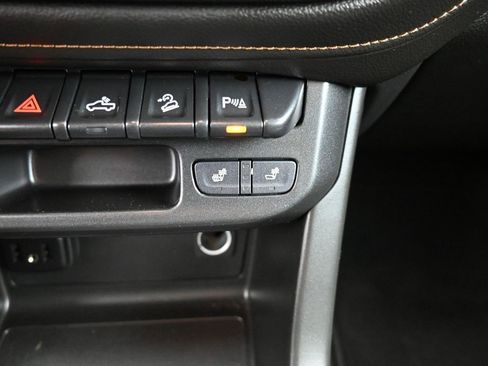 Used 2022 GMC Canyon AT4 w/ Trailering Package image 18