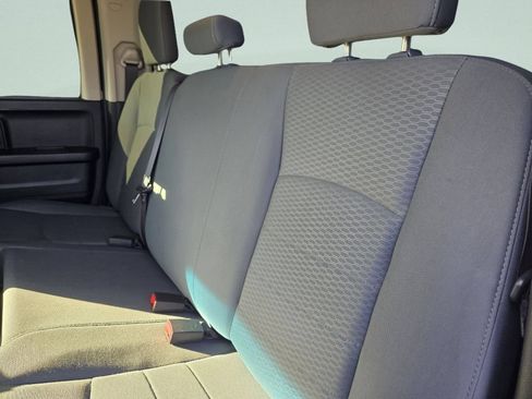 Used 2017 RAM 1500 Express AWD/4WD image 26