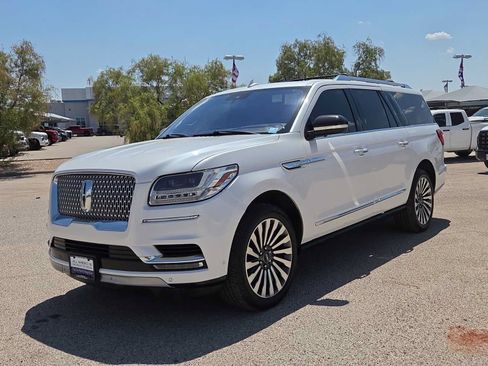 Used 2019 Lincoln Navigator L Reserve AWD/4WD image 4