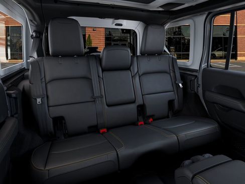 New 2026 Jeep Wrangler Unlimited Sahara AWD/4WD image 15