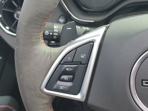 Certified 2022 Chevrolet Camaro ZL1 RWD image 21