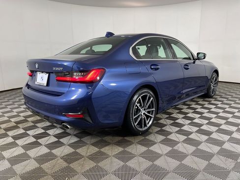 Used 2021 BMW 330i xDrive Sedan w/ Premium Package image 4