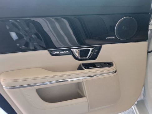 Used 2014 Jaguar XJ L Portfolio AWD/4WD image 10