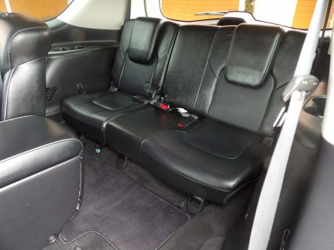 Used 2021 INFINITI QX80 Luxe image 31