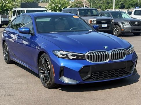 Used 2024 BMW 330i Sedan w/ M Sport Package RWD image 7