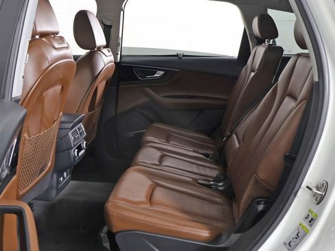 Used 2018 Audi Q7 3.0T Prestige image 37