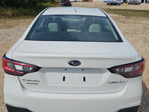 Used 2022 Subaru Legacy Premium image 5