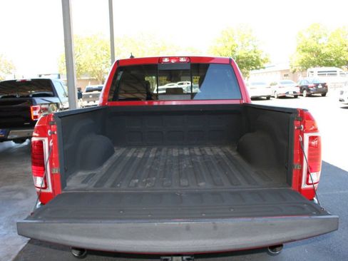 Used 2014 RAM 1500 Laramie RWD image 26