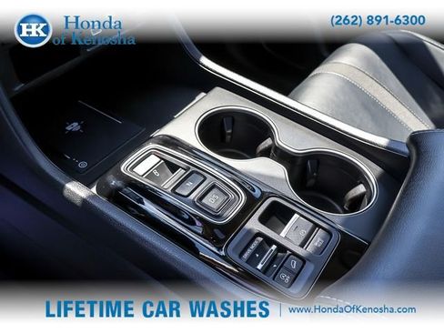 Certified 2025 Honda Pilot Touring image 22