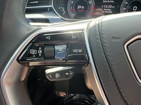 Used 2025 Audi A8 L 3.0T w/ Executive Package AWD/4WD image 19