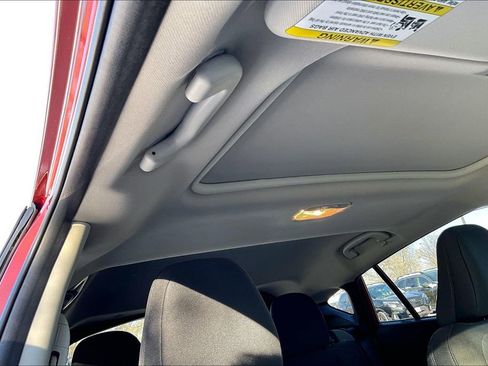 Certified 2025 Subaru Crosstrek 2.0i Premium image 25