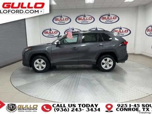 Used 2021 Toyota RAV4 XLE FWD image 5