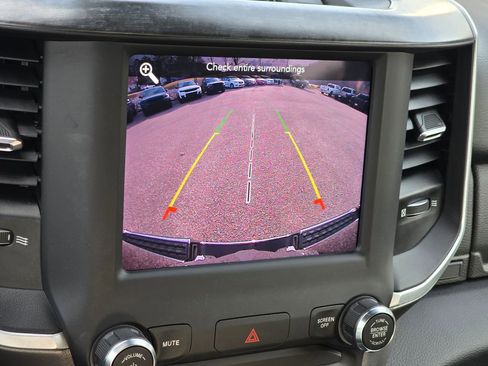 Used 2021 RAM 1500 Big Horn image 9