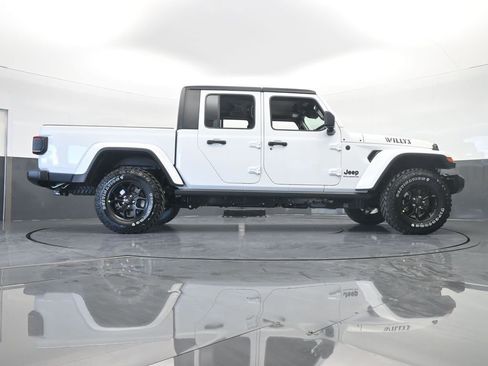 New 2026 Jeep Gladiator Willys image 55