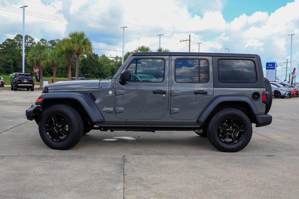Used 2018 Jeep Wrangler Unlimited Sport AWD/4WD image 25