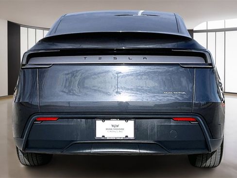 Used 2026 Tesla Model Y AWD image 4