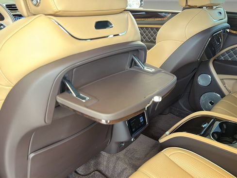 Certified 2023 Bentley Bentayga AWD/4WD image 16