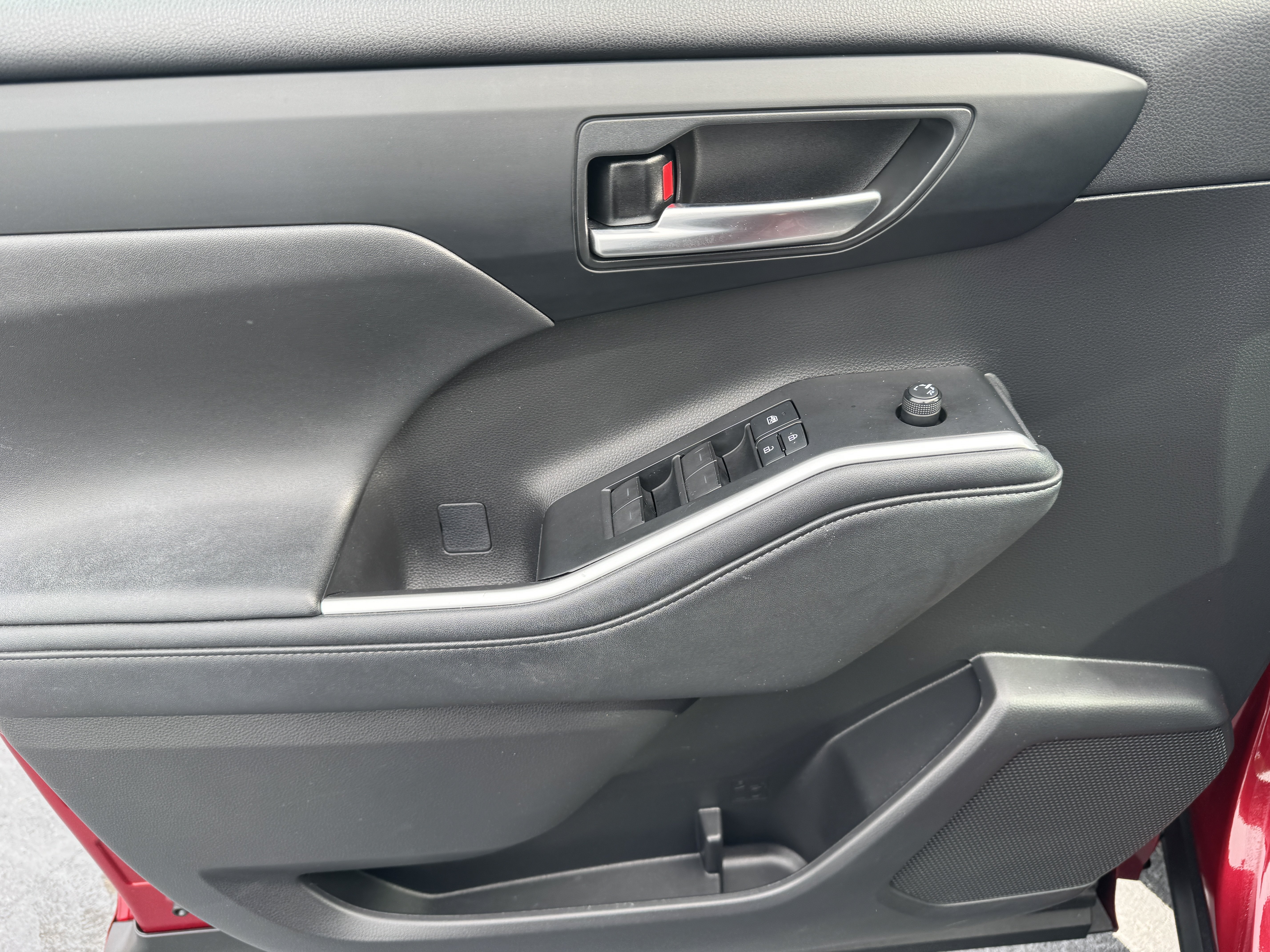 Certified 2021 Toyota Highlander XSE FWD image 9