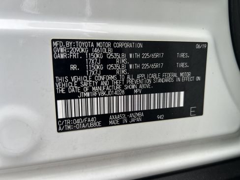 Used 2019 Toyota RAV4 XLE FWD image 34