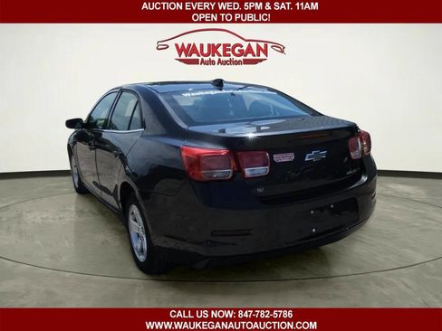 Used 2015 Chevrolet Malibu LT FWD image 4