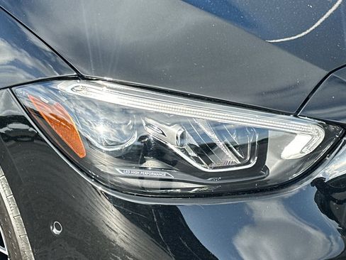 Used 2025 Mercedes-Benz C 300 Sedan image 44