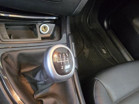Used 2009 BMW 128i Convertible RWD image 16