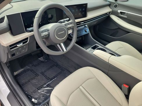 New 2025 Hyundai Sonata SEL image 16