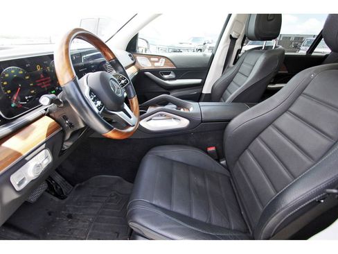 Used 2023 Mercedes-Benz GLS 450 4MATIC image 6